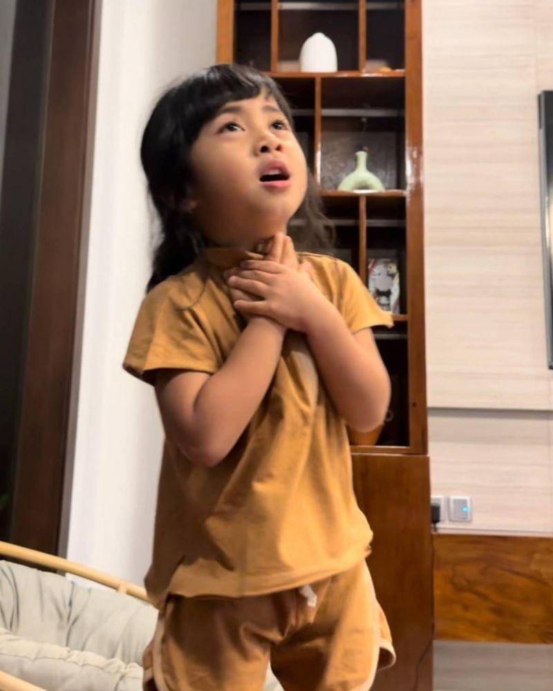 Tiktok.com/@rachelvennya